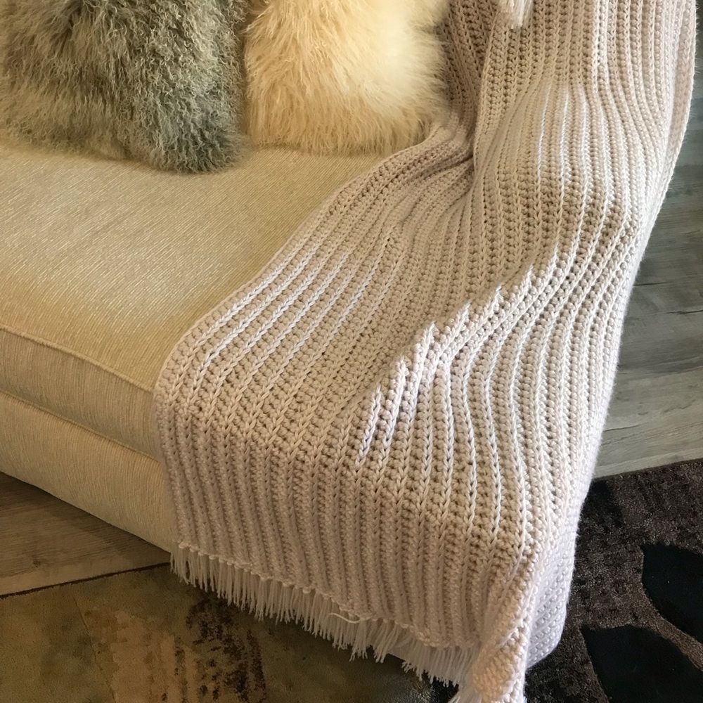 Throw. NWOT. - Picture 6 of 13